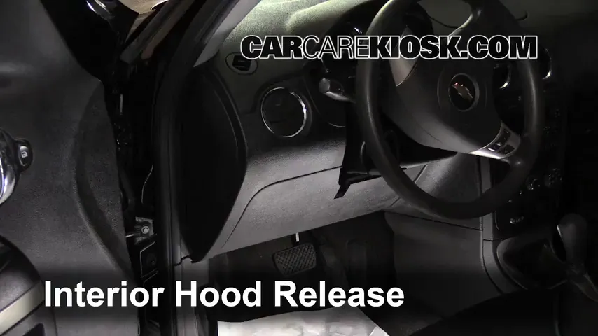 2009 Chevrolet HHR LS 2.2L 4 Cyl. FlexFuel Hood